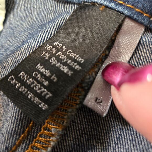 Apt. 9 Women's Dark Navy Denim Bermuda Stretch Shorts Pockets Button & Zip Sz 12 - Picture 5 of 7